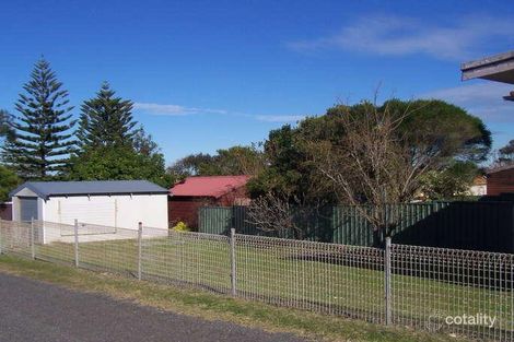 Property photo of 16 Stokes Street Redhead NSW 2290