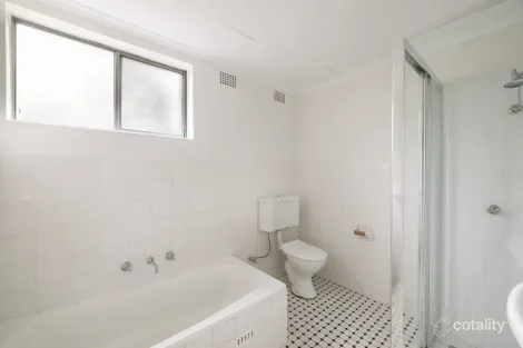 Property photo of 10/10 Fairway Close Manly Vale NSW 2093