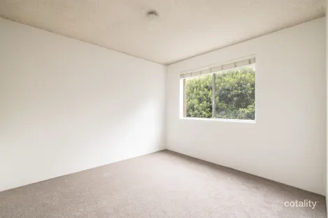 Property photo of 10/10 Fairway Close Manly Vale NSW 2093