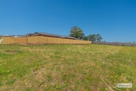 Property photo of 6 Berta Rise Drouin VIC 3818