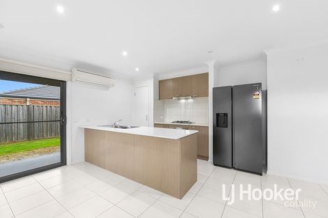 Property photo of 93 Eliburn Drive Cranbourne East VIC 3977
