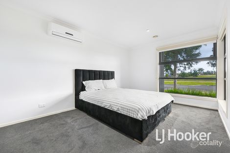 Property photo of 93 Eliburn Drive Cranbourne East VIC 3977