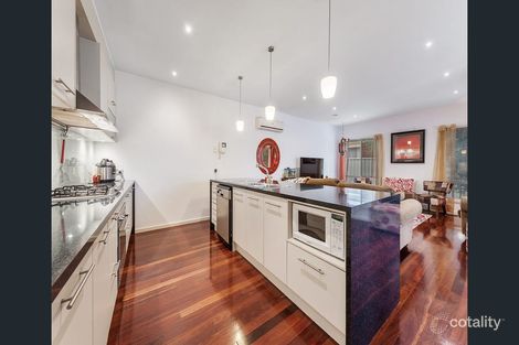 Property photo of 16 Long Island Circuit Craigieburn VIC 3064
