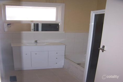 Property photo of 34 McLeod Road St Albans VIC 3021