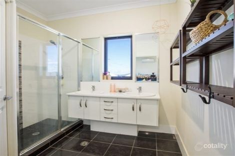 Property photo of 34 The Promenade Springfield Lakes QLD 4300