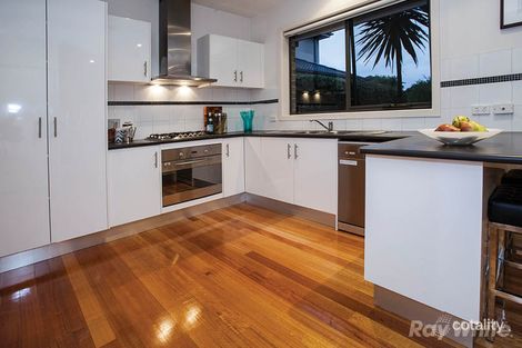 Property photo of 30 Seaview Crescent Mulgrave VIC 3170