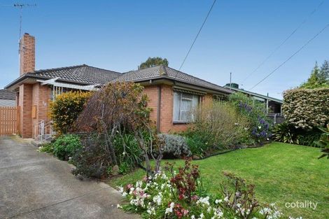 18 Kedleston Rd, Herne Hill, VIC 3218