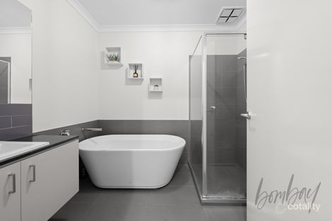Property photo of 115 Moxham Drive Kalkallo VIC 3064