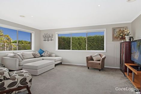 Property photo of 4 Golden Way Skye VIC 3977