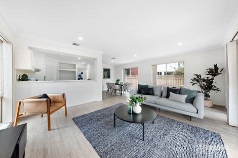 Property photo of 16 Eppalock Circuit Caroline Springs VIC 3023
