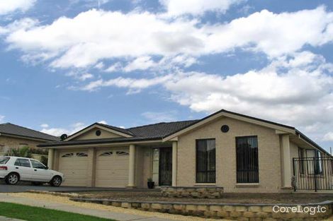 Property photo of 8 Robin Avenue Cameron Park NSW 2285