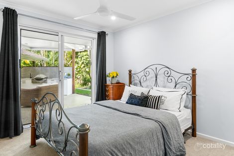 Property photo of 33 Seacove Court Noosaville QLD 4566