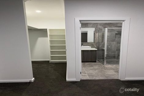 13 Restful Way, Rockbank, VIC 3335