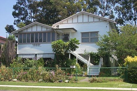 16 Wood St, Kedron, QLD 4031