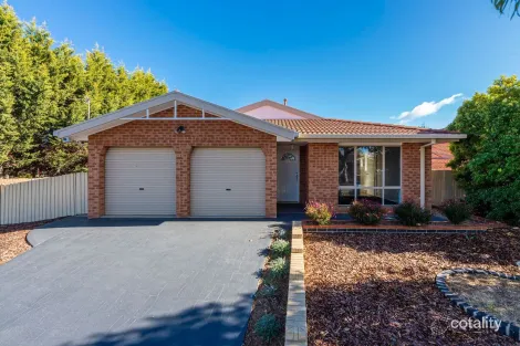 Property photo of 45 Taylor Street Ngunnawal ACT 2913