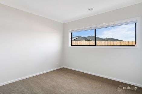 Property photo of 3 Hart Crescent Brookfield VIC 3338