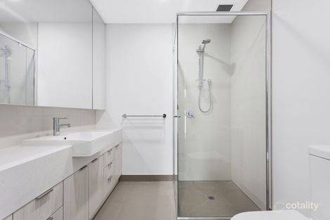 Property photo of 203/2 Ulupna Road Ormond VIC 3204