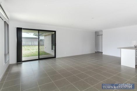 Property photo of 22 Claret Ash Drive Guyra NSW 2365