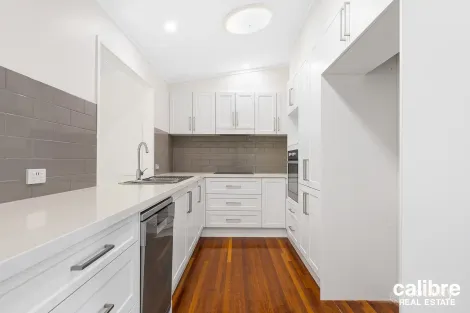 36 Dempster St, Toowong, QLD 4066