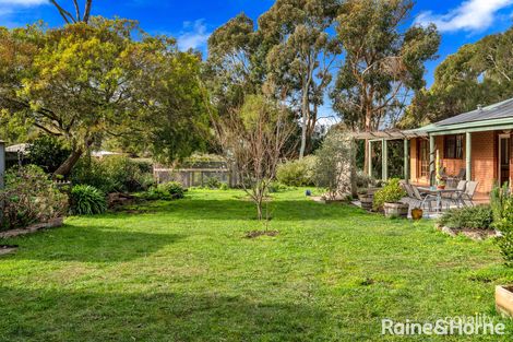 Property photo of 10 Ida Crescent Romsey VIC 3434
