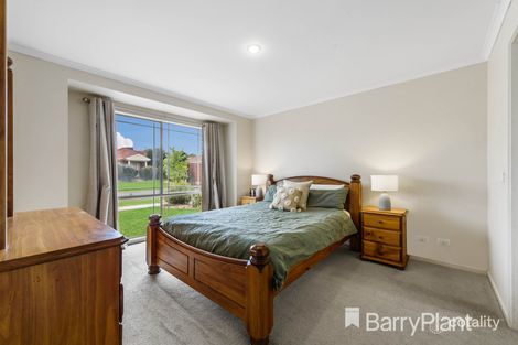 Property photo of 18 Toulouse Crescent Hoppers Crossing VIC 3029