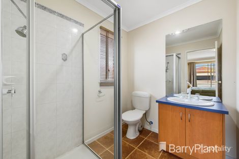 Property photo of 18 Toulouse Crescent Hoppers Crossing VIC 3029