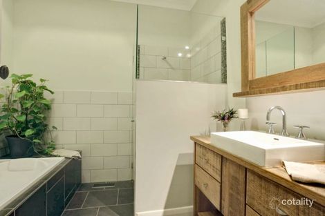 Property photo of 34 Fern Glade Drive Emerald VIC 3782