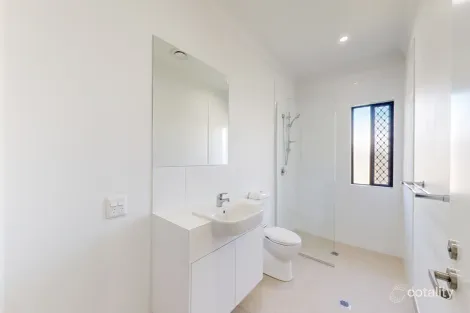 Property photo of 11 Firewheel Parade Mount Low QLD 4818