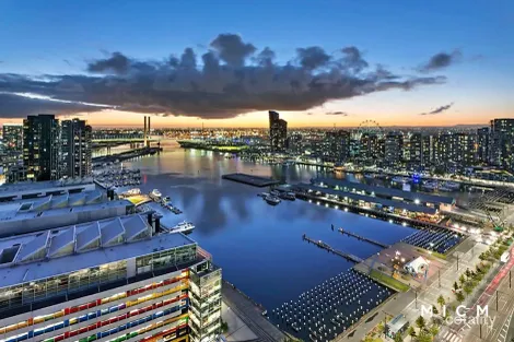 Property photo of 3102/100 Harbour Esplanade Docklands VIC 3008