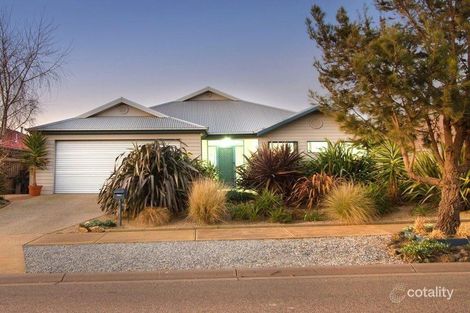 10 Santorini Ct, Mount Martha, VIC 3934