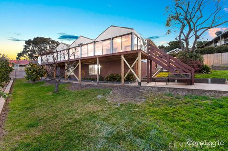 Property photo of 32 Aberdeen Heights Pakenham VIC 3810