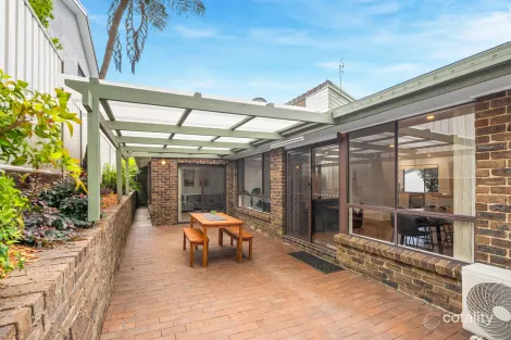 Property photo of 10 Bourbon Street Wyoming NSW 2250