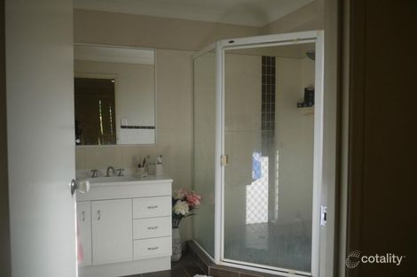 Property photo of 34 Wattle Crescent Raceview QLD 4305