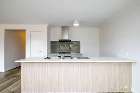 Property photo of 2/18 Botanic Road Warrnambool VIC 3280
