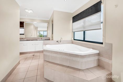 Property photo of 32 Convery Crescent Highland Park QLD 4211