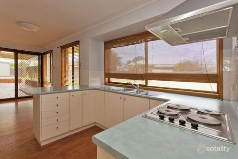Property photo of 8 Ditmann Place Lavington NSW 2641