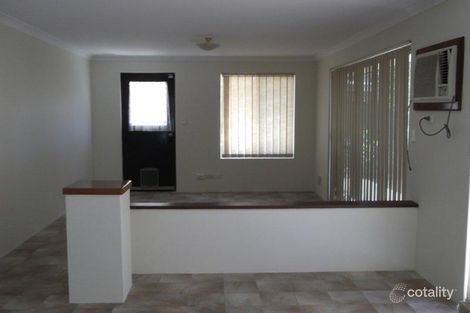 Property photo of 29 Centre Circle Ellenbrook WA 6069