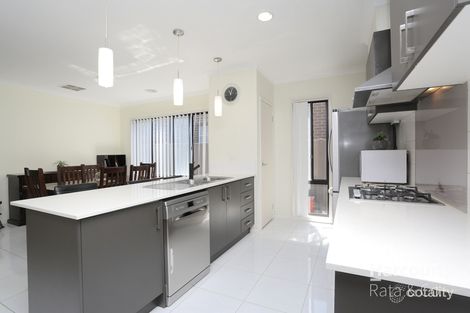 Property photo of 24 Gunther Way Wollert VIC 3750