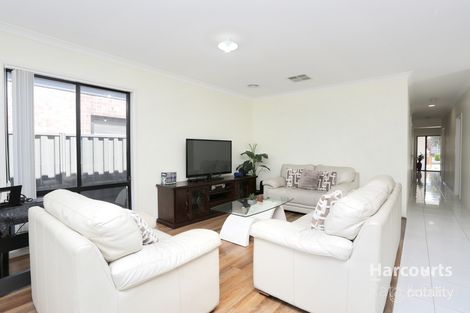 Property photo of 24 Gunther Way Wollert VIC 3750