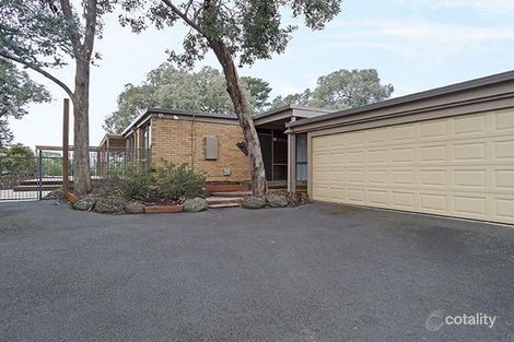 Property photo of 64 Warringah Crescent Eltham North VIC 3095