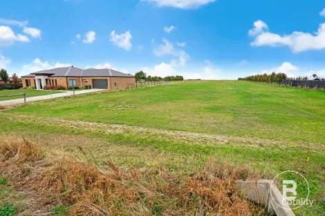 Property photo of 72 Windermere Way Cardigan VIC 3352