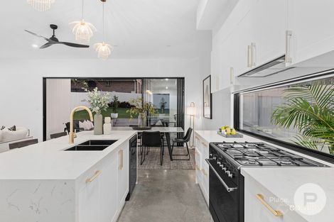 Property photo of 1 Annie Street Camp Hill QLD 4152