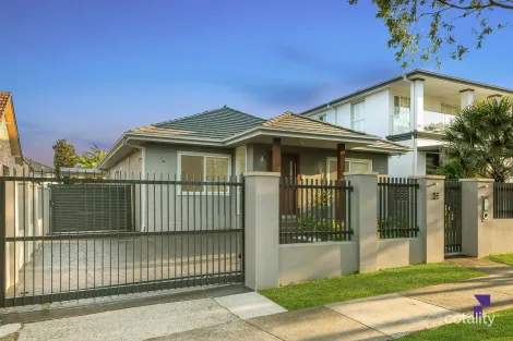 Property photo of 25 Wilbur Street Greenacre NSW 2190