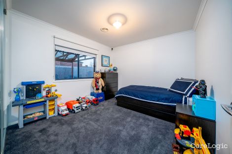 Property photo of 16 Henning Avenue Lynbrook VIC 3975