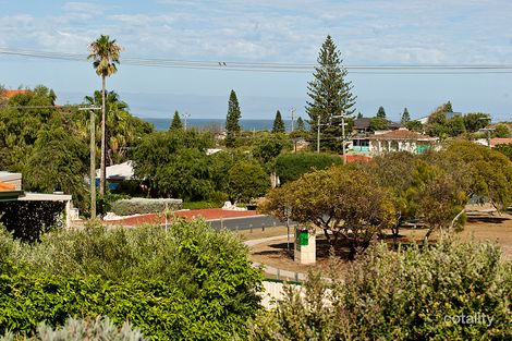 Property photo of 32 Cassilda Way Two Rocks WA 6037