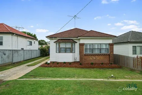 43 Groongal St, Mayfield West, NSW 2304