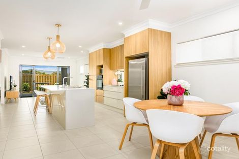 Property photo of 33 Edge Court Manoora QLD 4870