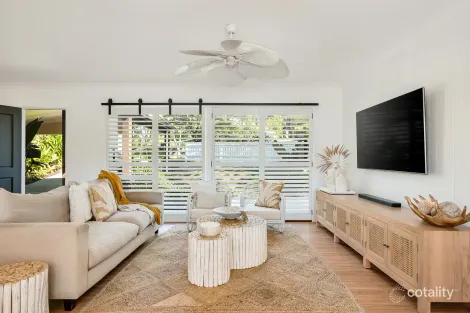 Property photo of 16 Donna Street Kenmore QLD 4069