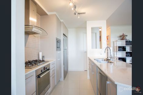 Property photo of 3053 Quay South Drive Carrara QLD 4211
