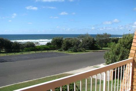 Property photo of 4/16-17 Pacific Parade Yamba NSW 2464